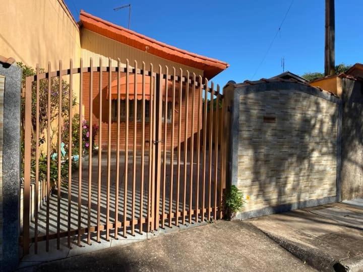 Casa Do Descanso Em Сан-Бенту-ду-Сапукаи Экстерьер фото